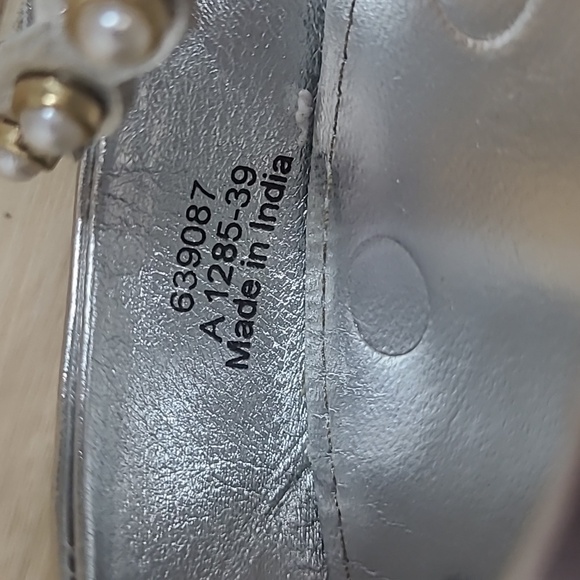 Boden Elegant Silver Women's Shoes with Pearl Detail Size 39/8 - Picture 8 of 9